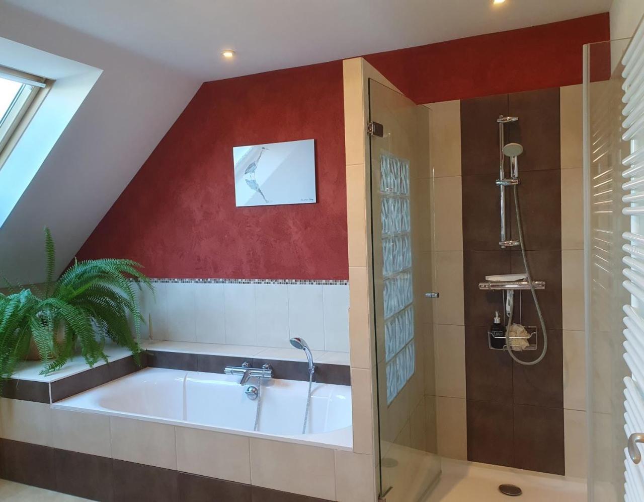 Chambre D'Hotes De Charme, Un Temps En Foret Westhouse Exterior photo