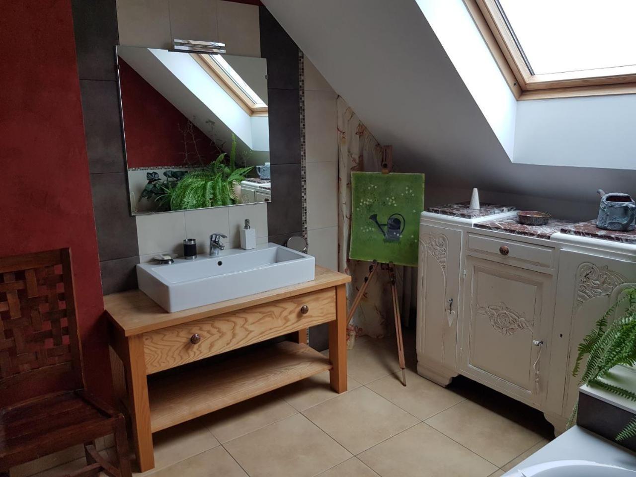 Chambre D'Hotes De Charme, Un Temps En Foret Westhouse Exterior photo